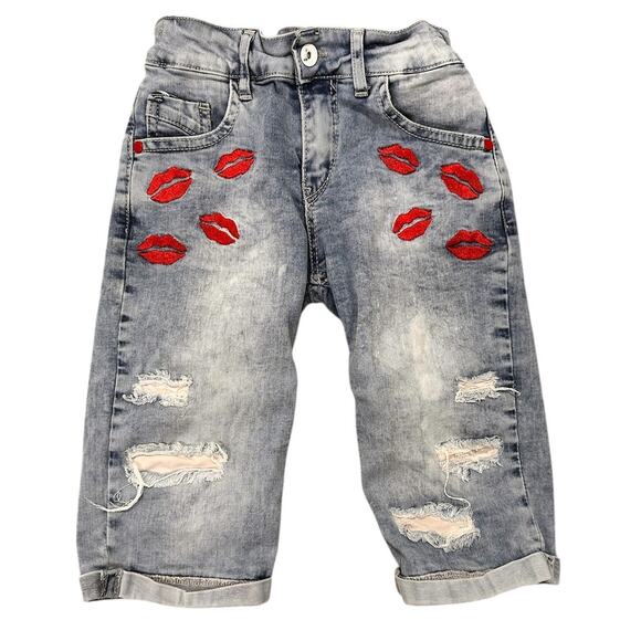 TCR Distressed Embroidered Kisses Jeans, size 12M - Picture 1 of 6